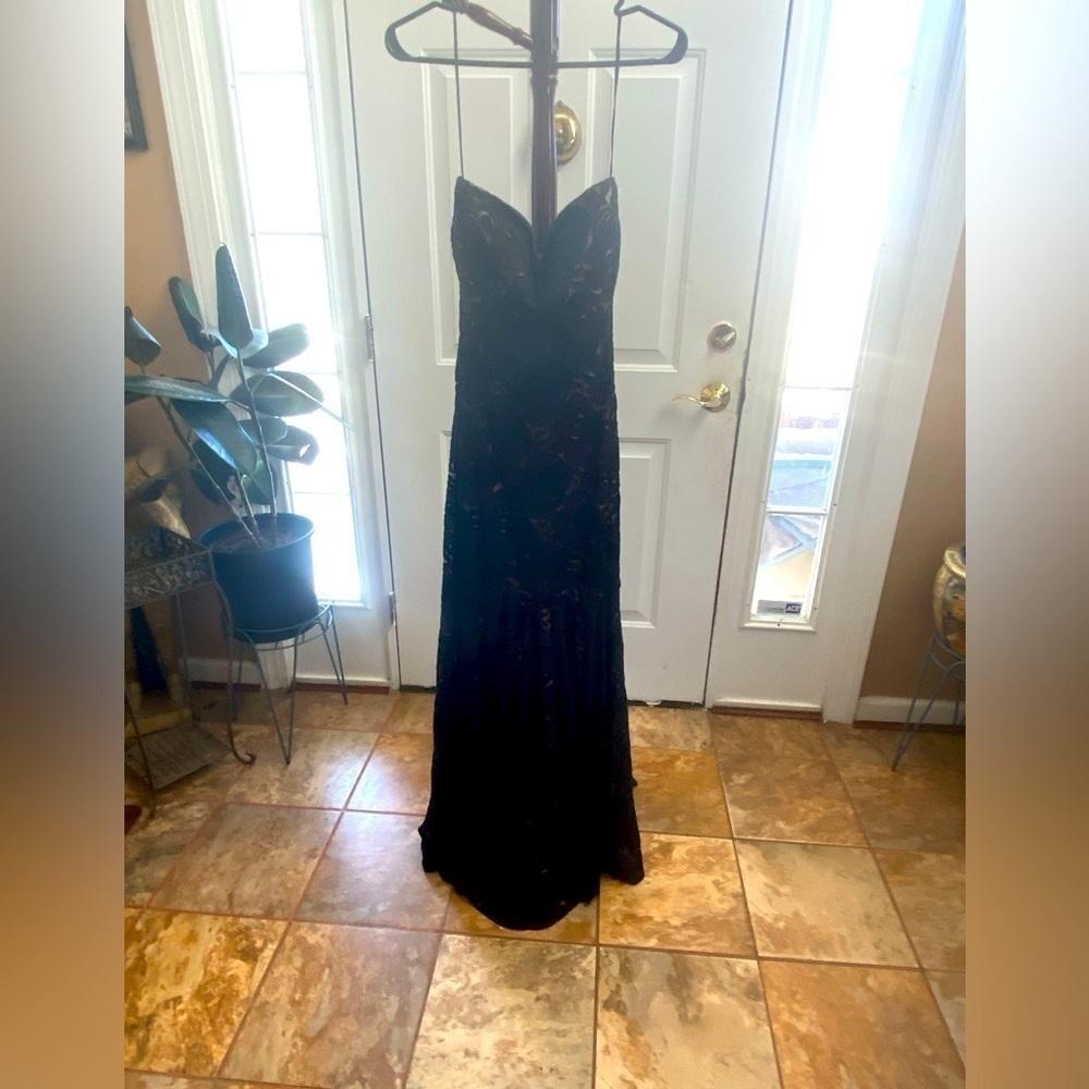 Cache Blace Lace Evening Giwn Size 6
